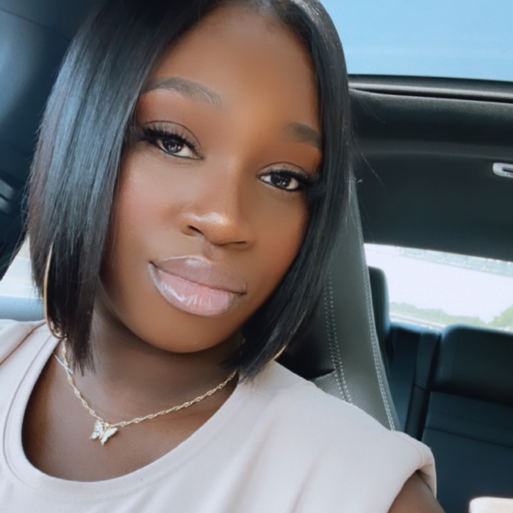 Meet your Posher, Amber